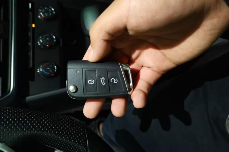 Used Volkswagen Tiguan L 2023 280TSI Automatic Two-Wheel Drive Trendy Innovation Limited Edition Interior 1