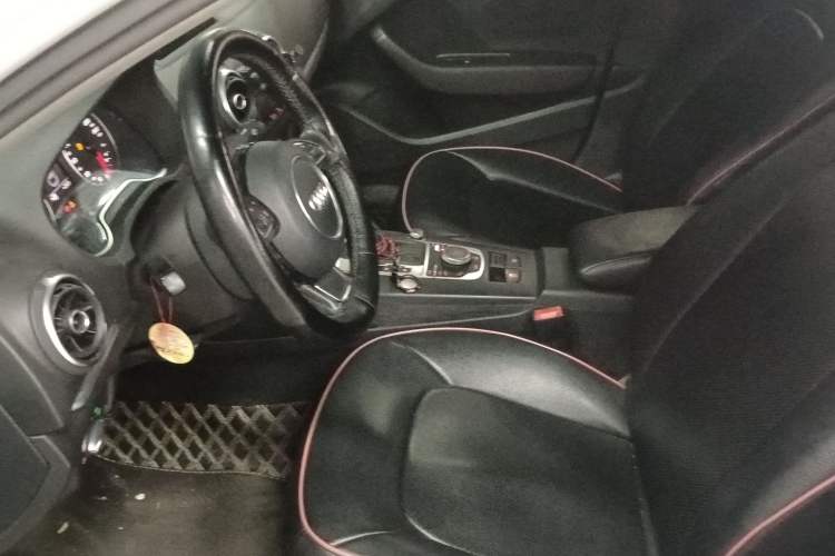 Used Audi A3 2014 Limousine 35 TFSI Automatic Fashion Model