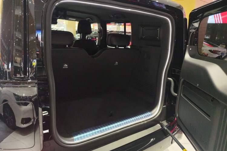 Used iCAR V23 2025 401 Two-Wheel Drive Intelligent Driving Version Trunk