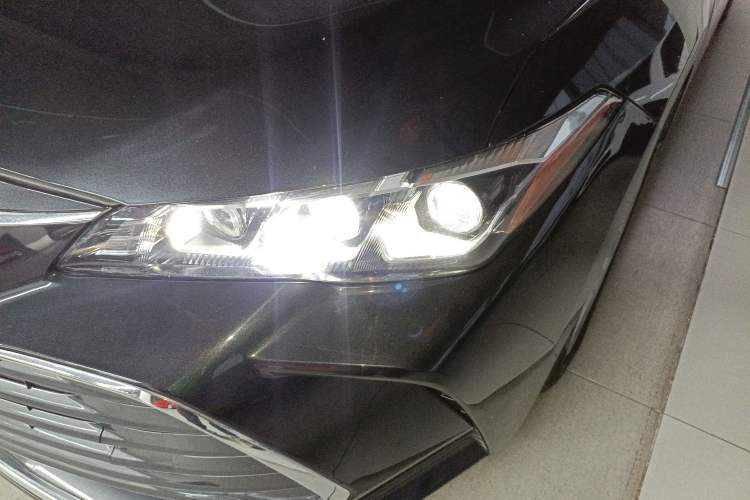 Used Toyota Avalon 2019 2.0L Luxury Edition China VI Standard