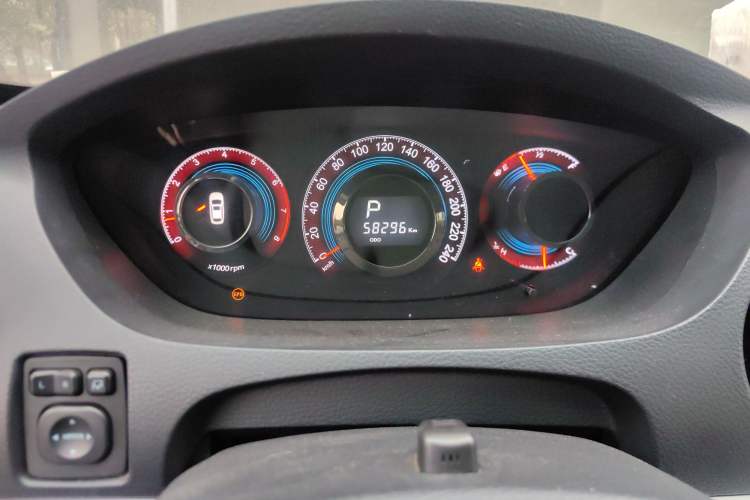 Used Luxgen Great 7 SUV 2014 2.2T Four-Wheel Drive Prestige Version
