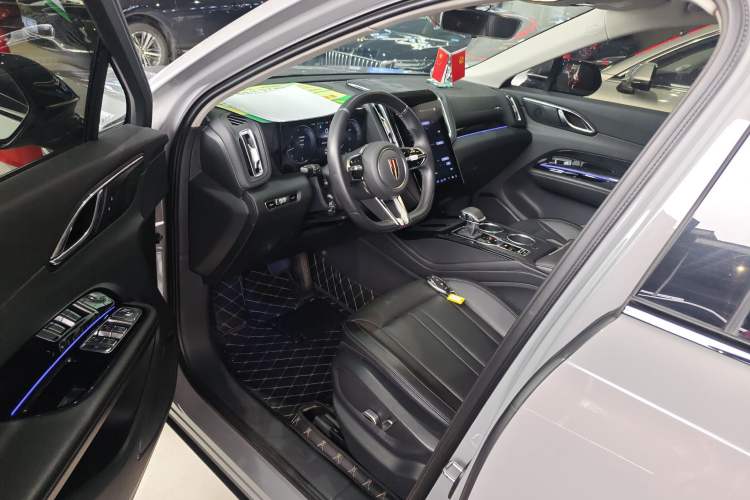 Used Hongqi HS3 2023 2.0T Two-Wheel Drive Available Version
