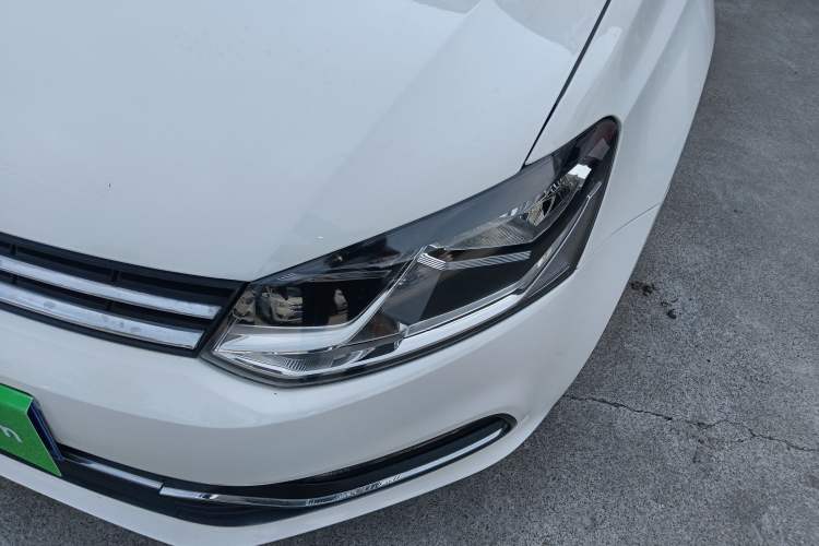 Used Volkswagen Polo 2014 1.6L Automatic Comfort Edition Left Front Headlight