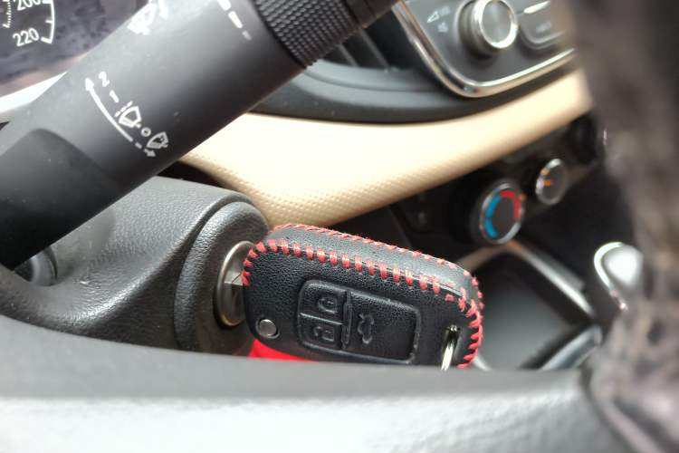 Used Chevrolet Monza 2020 320 Automatic Enjoyment Edition