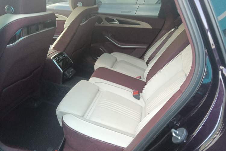 Used Hongqi H9 2020 2.0T Smart Connect Flagship Edition
