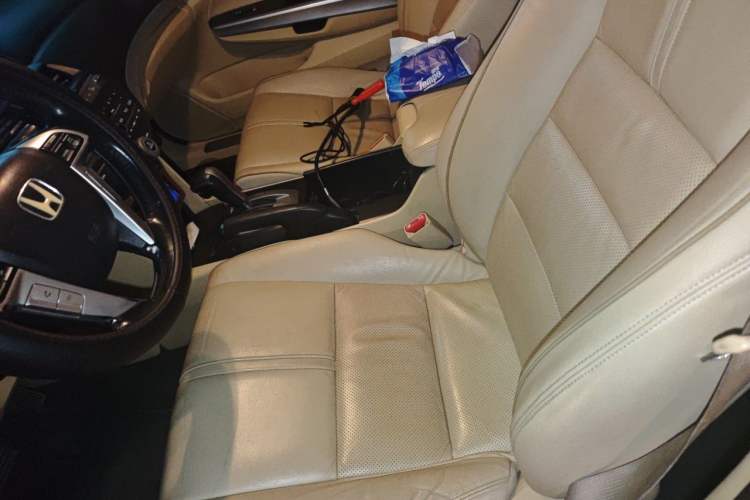 Used Honda Crosstour 2012 2.4L Luxury Edition

