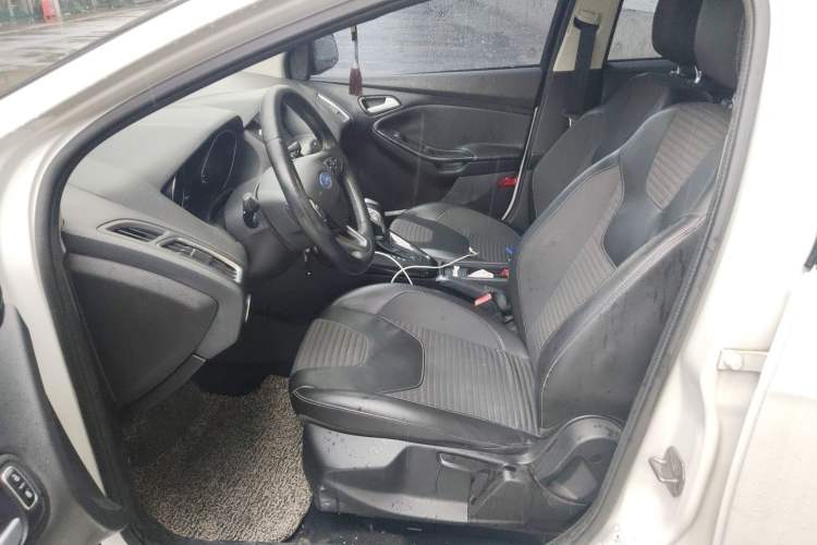 Used Ford Focus 2017 Sedan 1.6L Automatic Fashion Edition Smart Drive Version