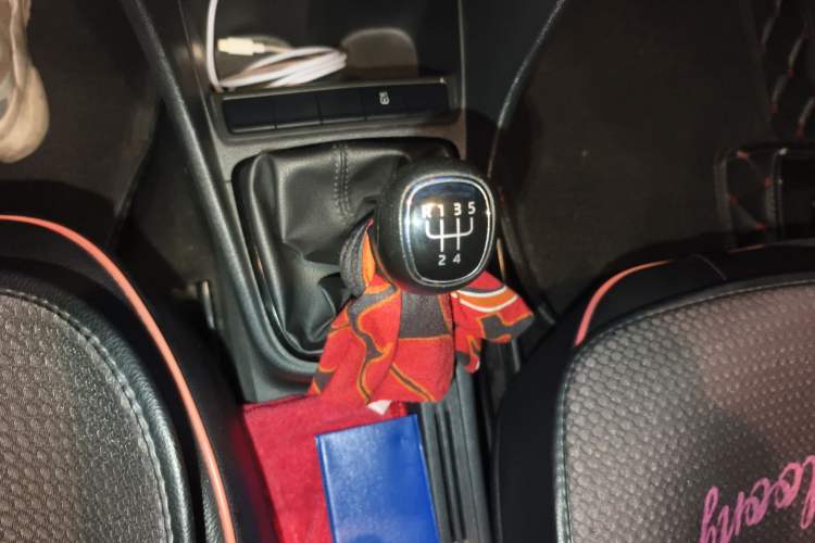 Used Skoda Rapid Spaceback 2016 Revised Version 1.4L Manual Front-Drive Edition