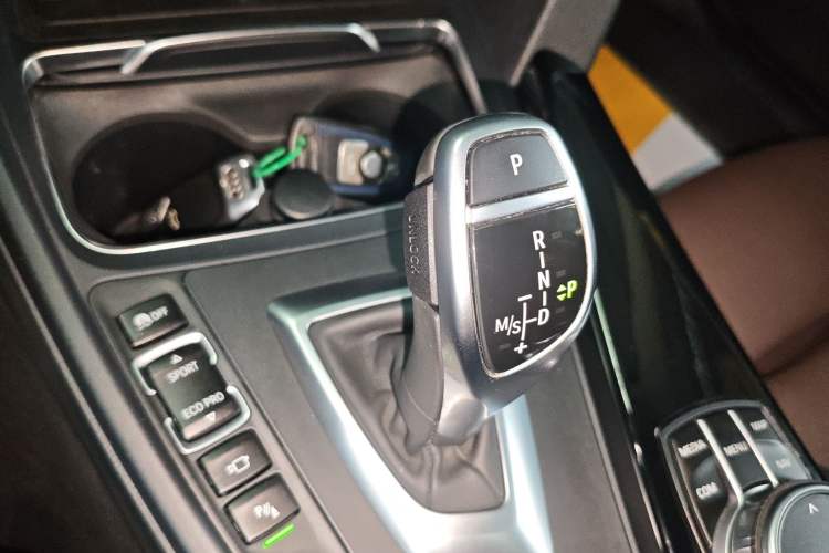 Used BMW 3 Series 2018 320Li Leading Model M Sport Package Gear Lever