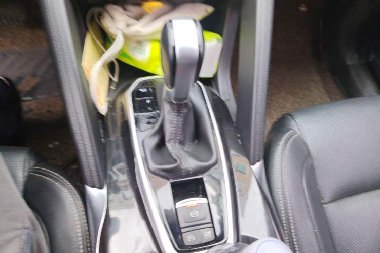 Used Renault Koleos 2017 2.5L Four-Wheel Drive Ultimate Edition
