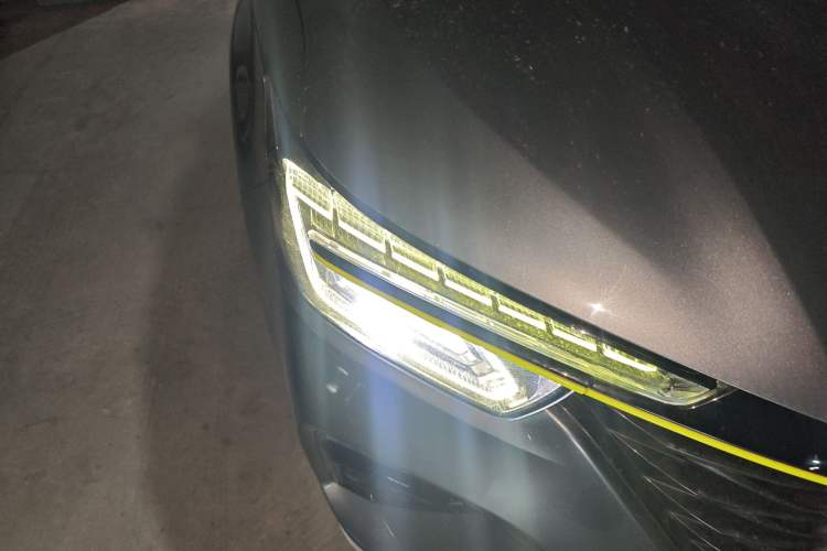 Used Roewe RX5 New Energy 2021 ePLUS National Trend Ronglin Luxury Edition Right Front Headlight