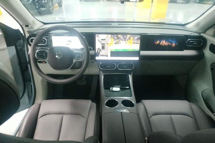 Used Leapmotor C11 2024 Range-Extended 300 Smart Enjoyment Edition
