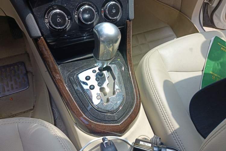 Used Peugeot 408 2013 2.0L Automatic Comfort Edition
