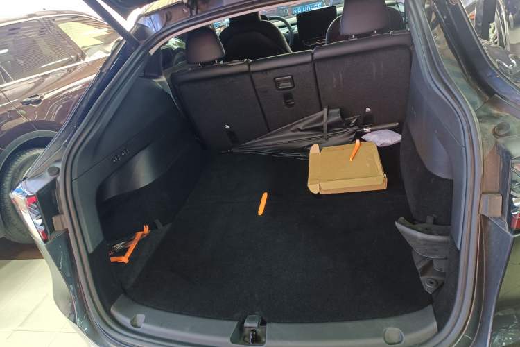 Used Tesla Model Y 2024 Rear-Wheel-Drive Version Trunk