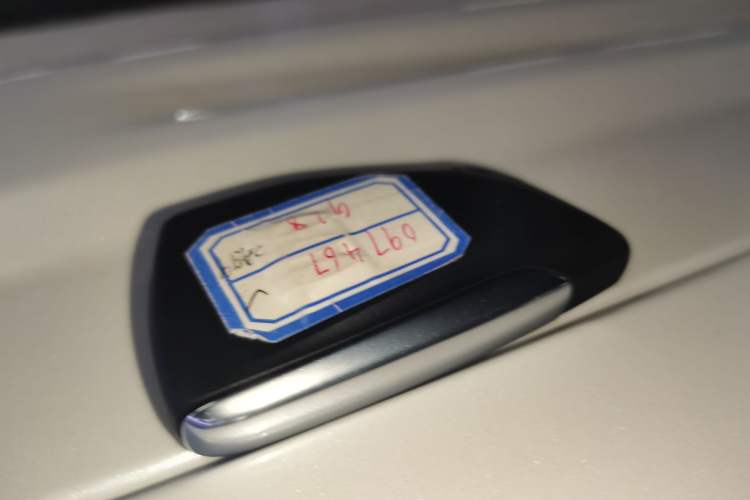 Used Buick GL8 New Energy 2025 Lushang First-Drive Edition 7-Seater
