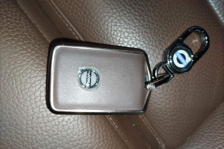 Used Volvo XC60 2025 B5 Four-Wheel Drive Smart & Advanced Luxury Edition Interior 1