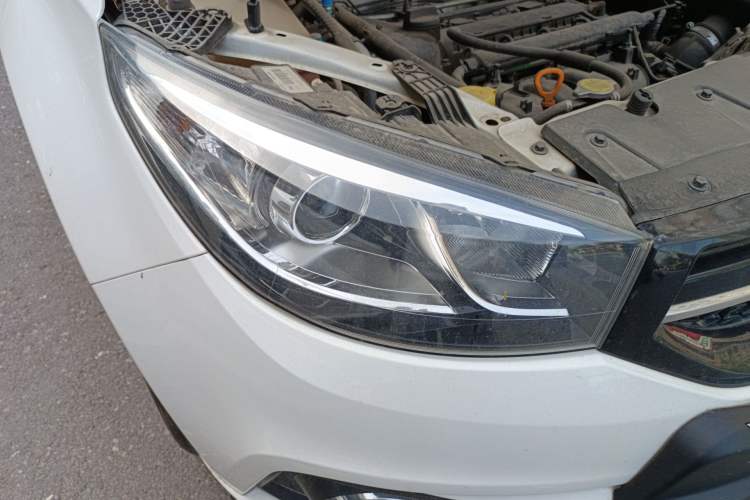 Used Chery Tiggo 3 2016 1.6L Manual Fashion Edition Right Front Headlight