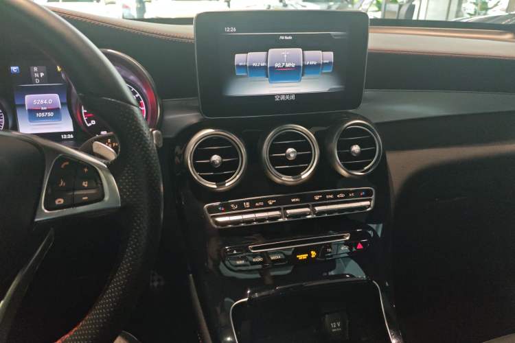 Used Mercedes-Benz GLC AMG 2017 AMG GLC 43 4MATIC Special Edition Audio And AC Panel