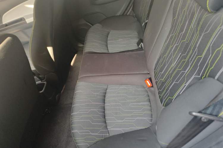 Used CHANGAN Benni E-Star 2021 National Edition Xin Yue Version Lithium Iron Phosphate (31.86 kWh) Left Rear Seat