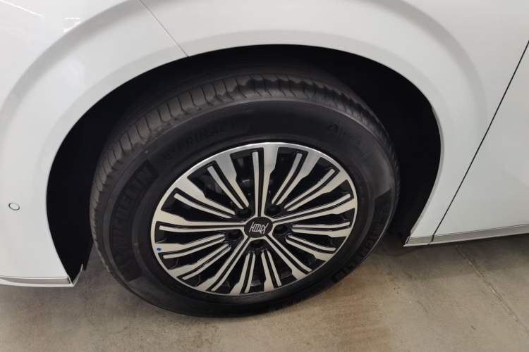 Used BYD Xia 2025 DM-i 1.5T 180km Beyond Edition
