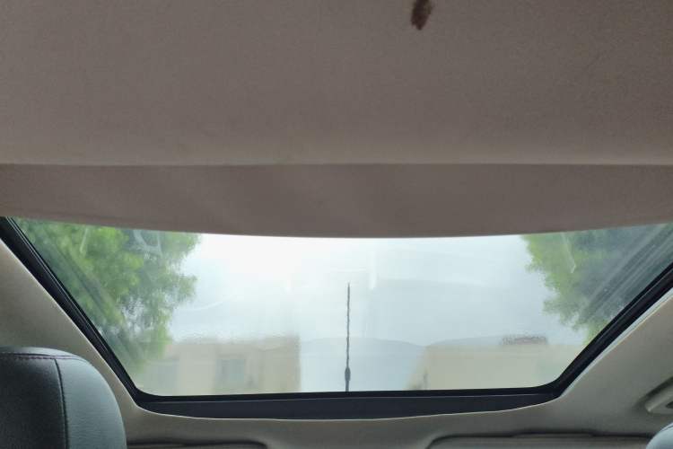 Used Ford Edge 2012 2.0T Elite Sunroof Edition Headliner