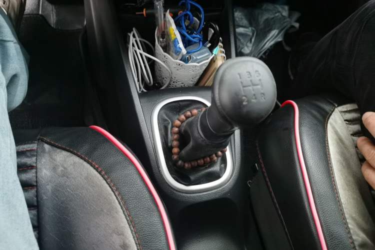 Used Venucia R50X 2013 1.6L Manual Model
