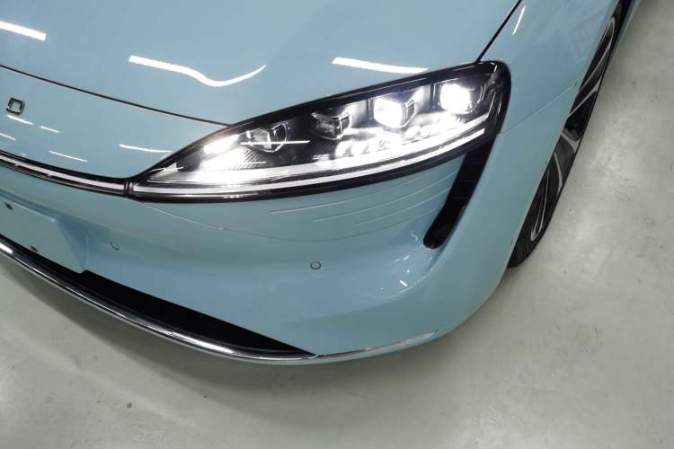 Used Hima Luxeed S7 2024 Ultra Four-Wheel Drive Flagship Edition Left Front Headlight