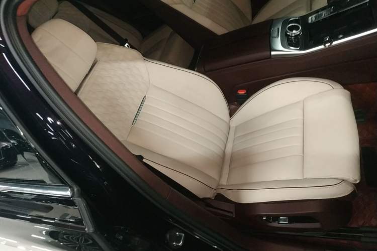 Used Hongqi H9 2022 2.0T Smart Connect Flagship Edition
