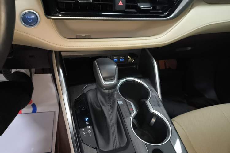 Used Toyota Highlander 2022 Dual-Engine 2.5L Four-Wheel Drive Supreme Edition 7-Seater