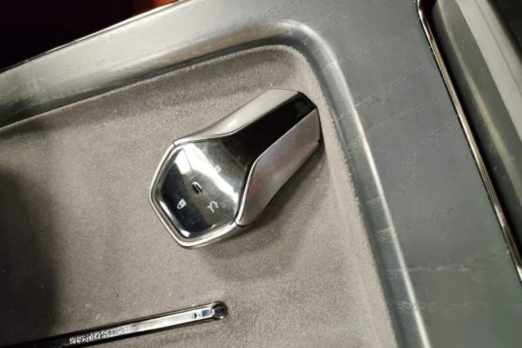 Used Hyptec HT 2024 825 Ultra-High Voltage LiDAR Edition
