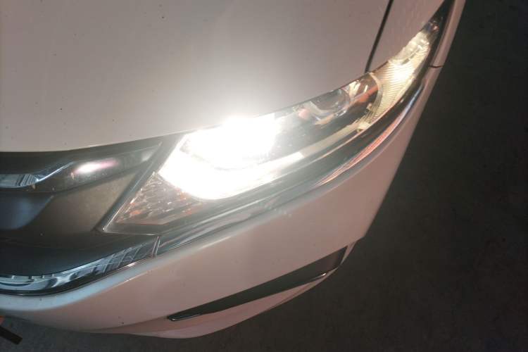 Used Honda Jade 2017 1.8L automatic Comfort version 5 seats Left Front Headlight