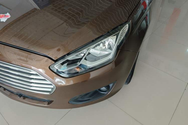 Used Ford Escort 2017 Happiness Edition 1.5L Automatic Fashion Version
