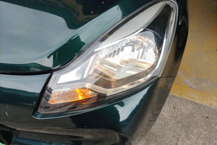 Used CHANGAN OSHAN Benni E-Star 2021 National Edition Xin Yue Version (Fast-Charging Edition) Lithium Iron Phosphate (31.18 kWh) Left Front Headlight