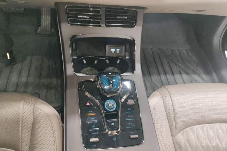 Used BYD Han 2025 DM-i Intelligent Driving Edition 125KM LiDAR Flagship Model