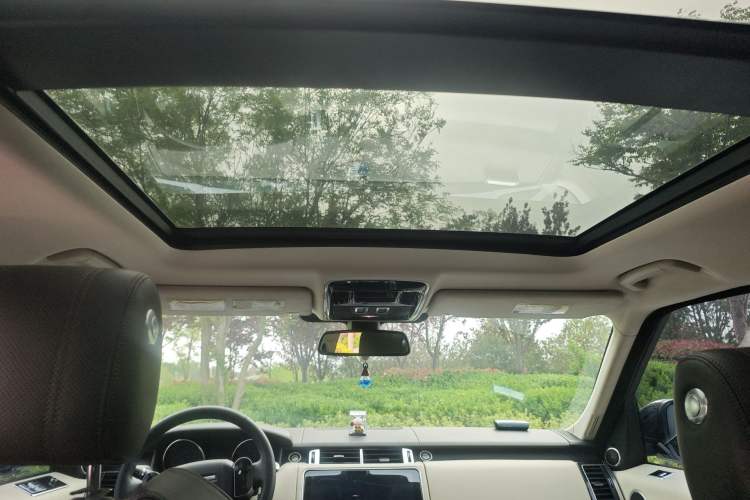 Used Land Rover Range Sport 
