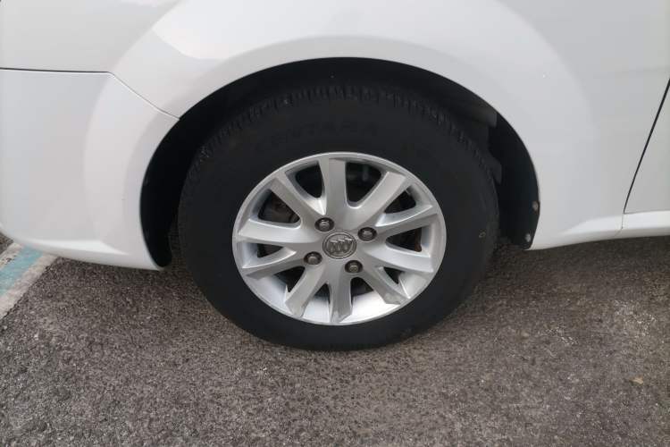 Used Buick Excelle 2015 1.5L Automatic Classic Model
