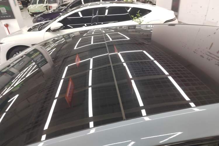 Used Avatr 12 2025 Year Updated Ultra Extended-Range Version Roof