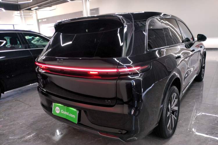 Used Li Auto L8 2023 Pro Model
