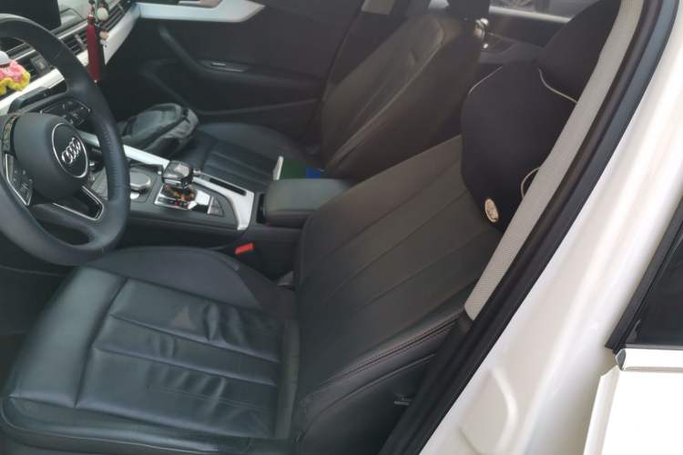 Used Audi A4L 2019 40 TFSI Fashion Edition China VI Emission Standard
