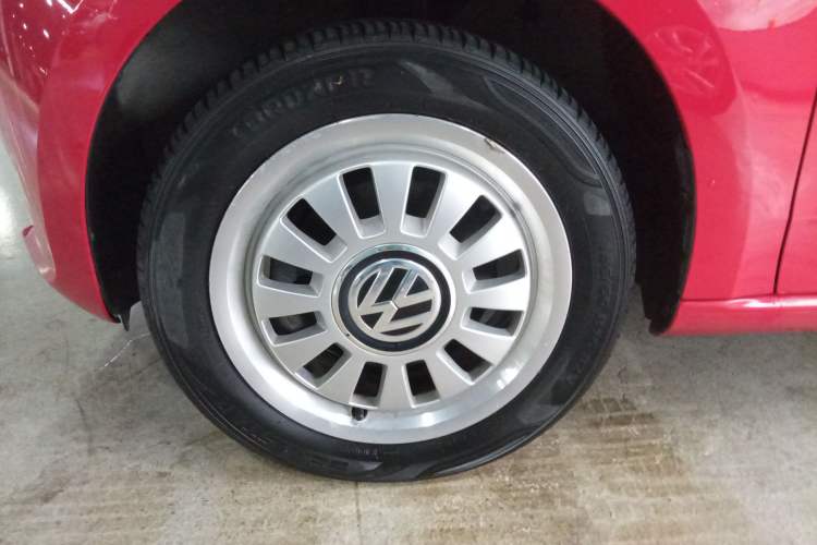 Used Volkswagen up! 2015 1.0L move up!