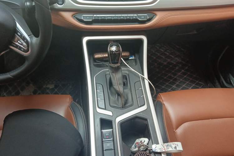 Used Geely Auto Vision X6 2020 1.4T CVT Luxury Edition Gear Lever
