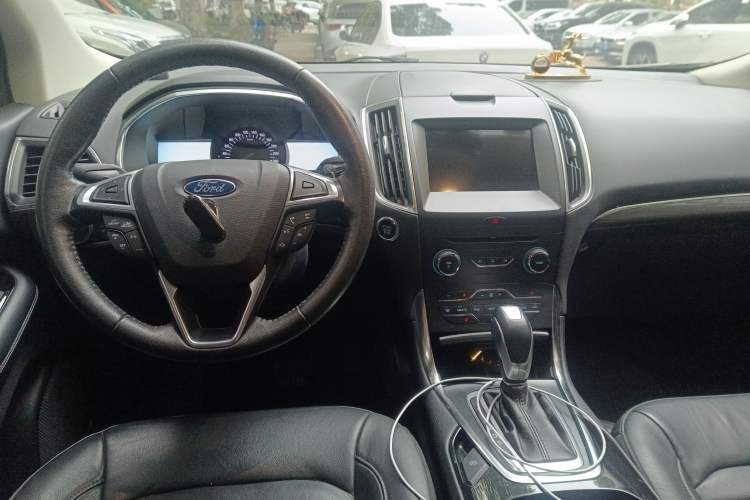 Used Ford Edge 2016 EcoBoost 245 Two-Wheel-Drive Titanium 7-Seater