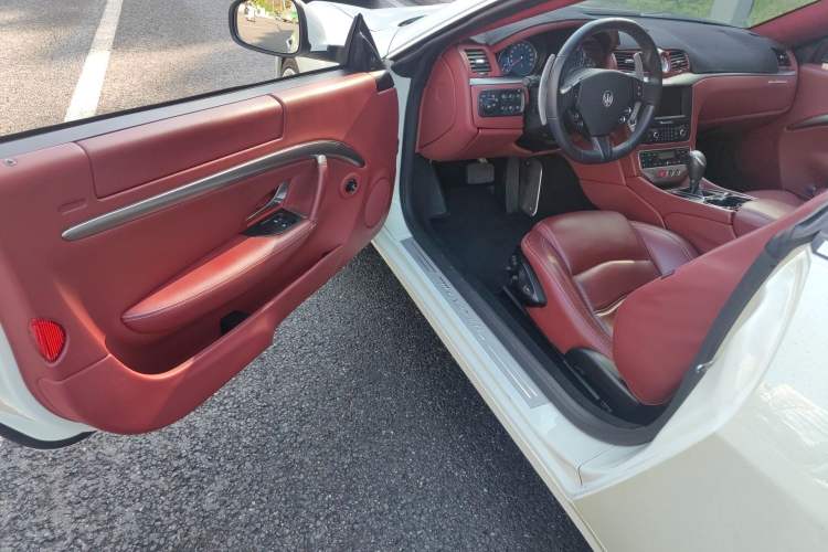 Used Maserati GranTurismo 2007 4.2L Standard Edition
