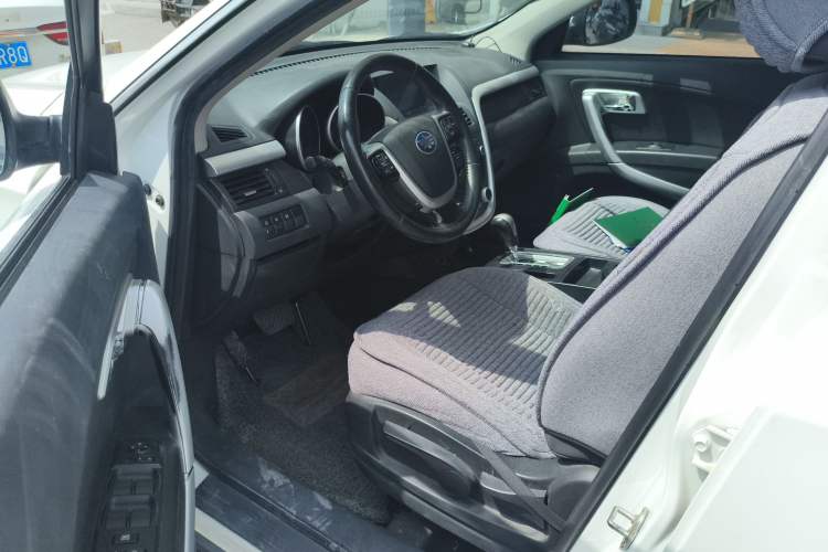 Used Bestune X80 2013 2.0L automatic comfort version