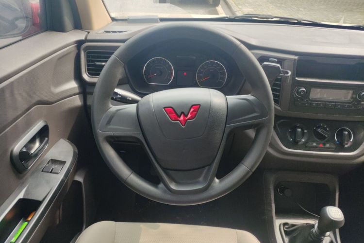 Used Wuling Hongguang V 2022 1.5L Jingqu Edition Electric-Assist LAR