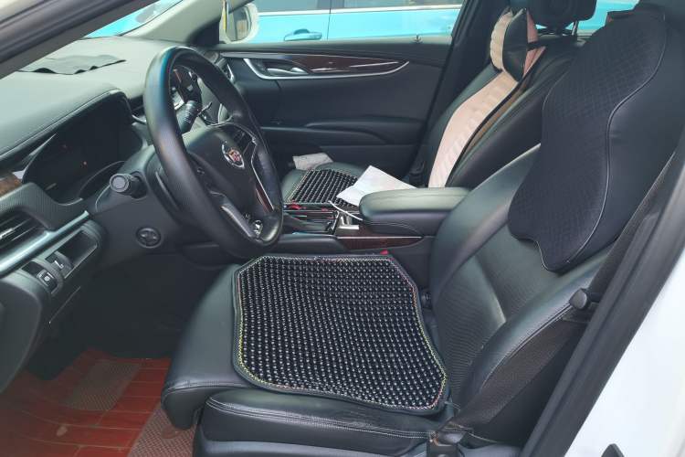 Used Cadillac XTS 2013 28T Luxury Model
