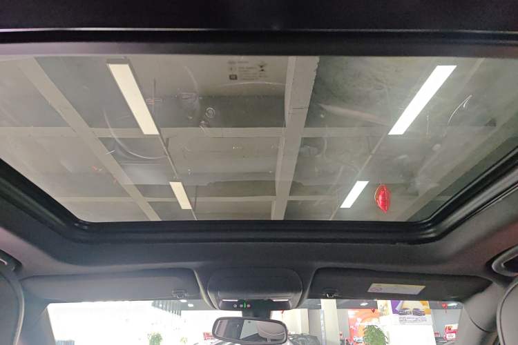 Used Cadillac XT4 2018 28T Two-Wheel Drive Leading Version