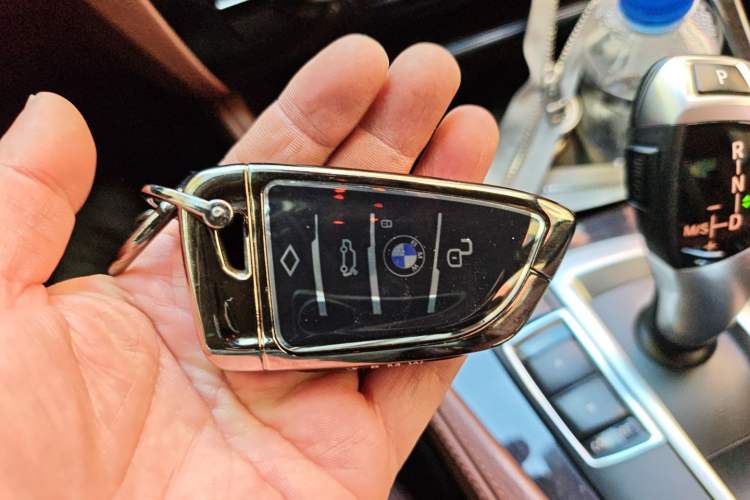 Used BMW 5 Series 2014 525Li Leading Model
