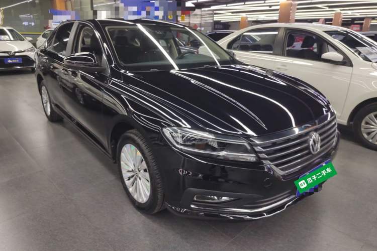 Used Volkswagen Lavida 2019 280TSI DSG Comfort Edition China VI standard Front Right 45 Deg