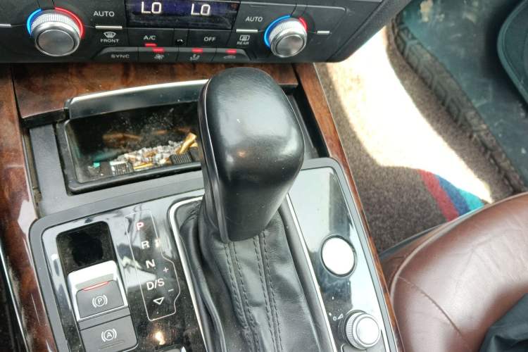 Used Audi A6L 2016 30 FSI Comfort Version Gear Lever